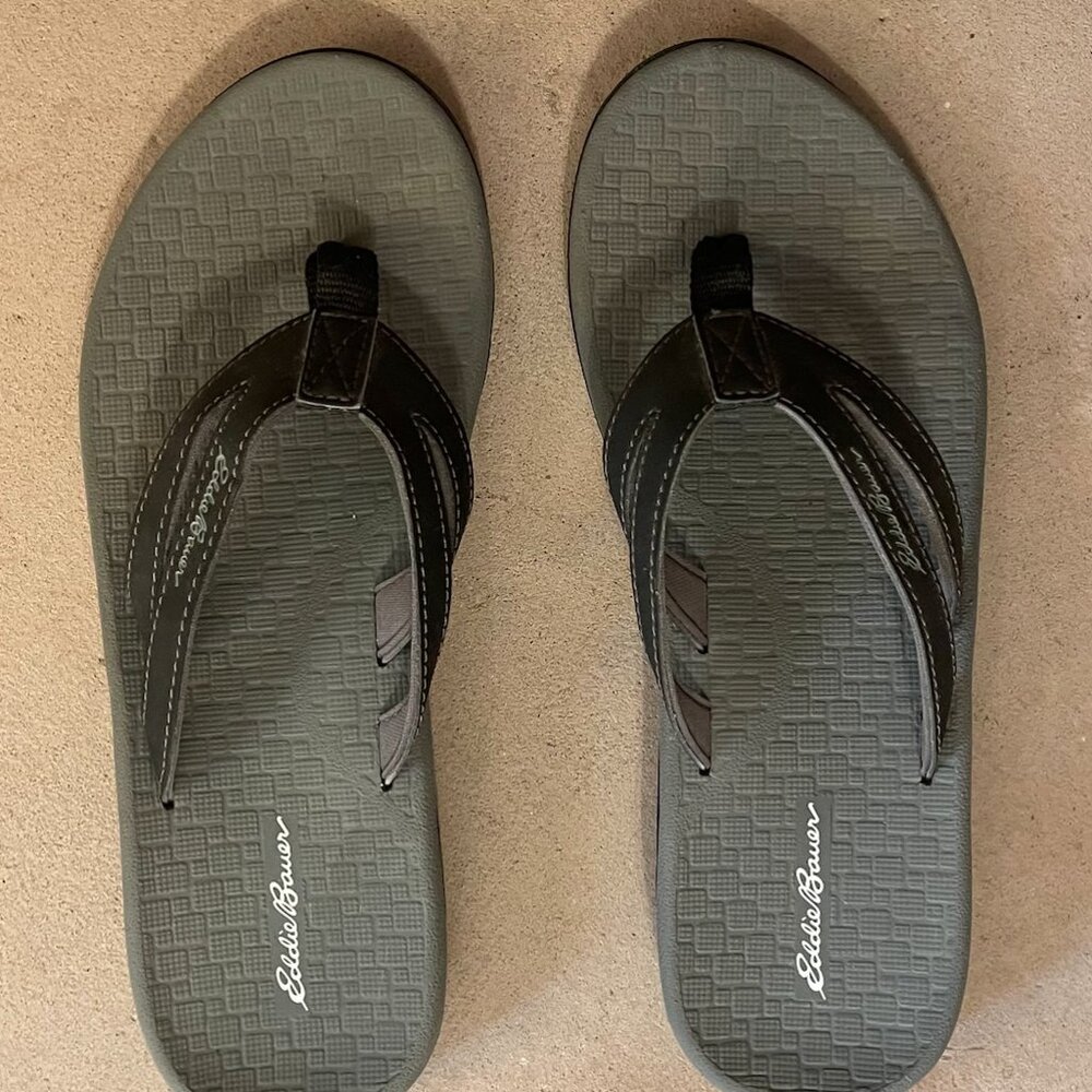 Eddie Bauer Size 9 Black Sandals
